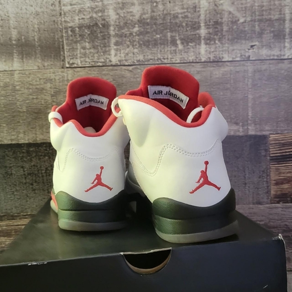Jordan 5s - Picture 4 of 6